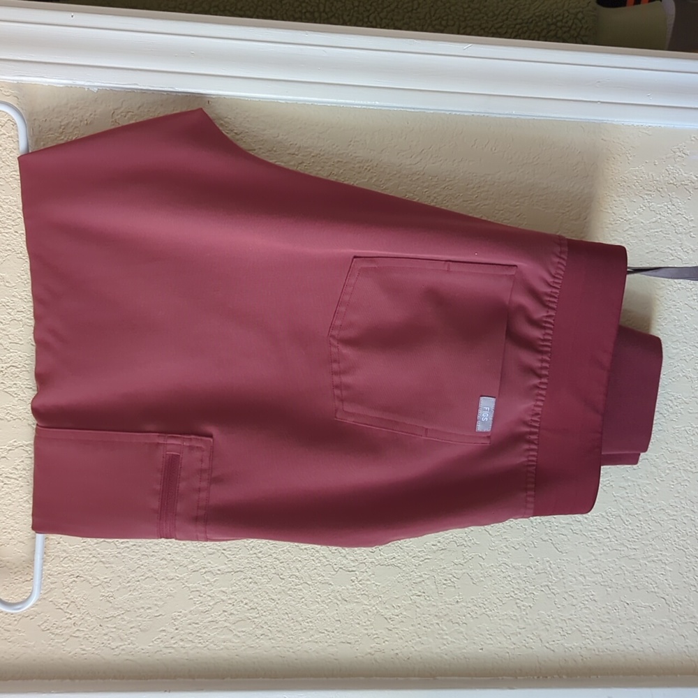 Figs Zamora Scrub Pants - Dark Cherry